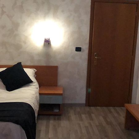 Aquam Albergo Acqui Terme Kültér fotó